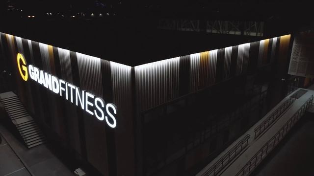 Фитнес-клуб с самым большим бассейном в Екатеринбурге