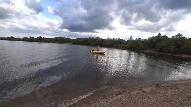 ? Как стоять в лодке НДНД со спиннингом? смотреть онлайн