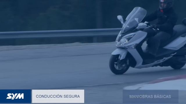 Técnicas de conducción segura SYM - Maniobras смотреть онлайн