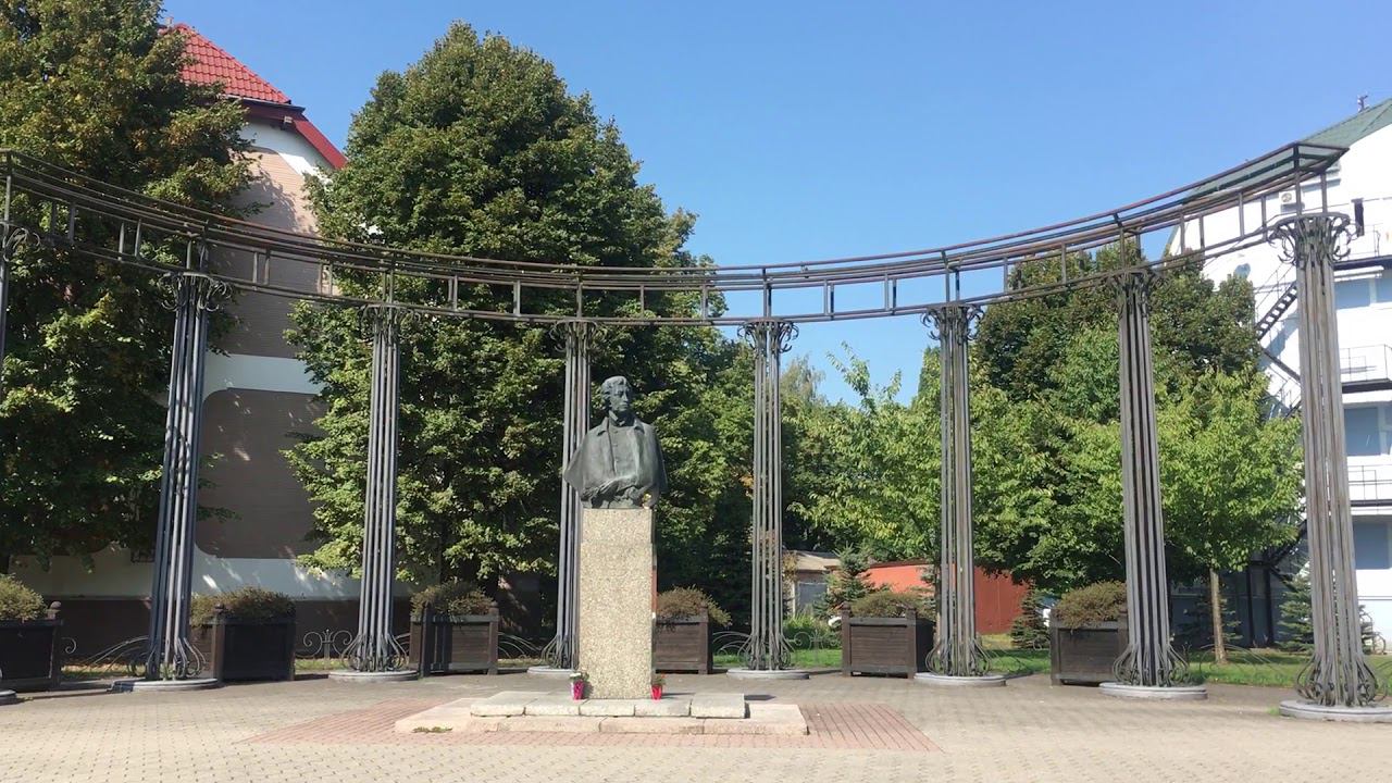 Памятник и сквер А.С. Пушкину, Центральный районный суд, Почта России #22, Калининград ул.Леонова смотреть онлайн