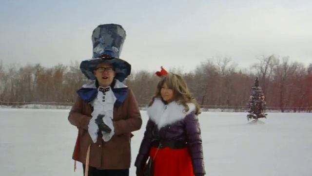 Шляпник и Красная Королева- открытие катка 23.12.2017 смотреть онлайн