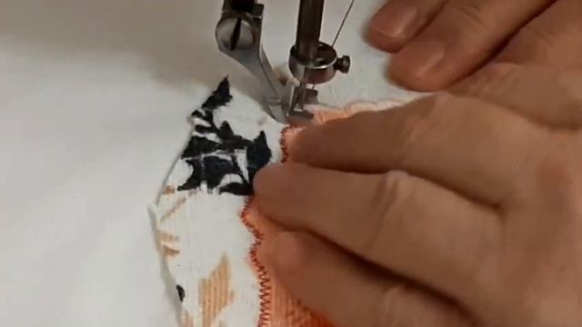 Цветочные аппликации из ткани и фрагментов вышивки. appliques from fabric and embroidery fragments. смотреть онлайн