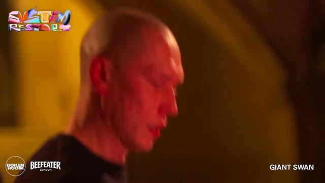 Giant Swan | System Restart: Bristol смотреть онлайн