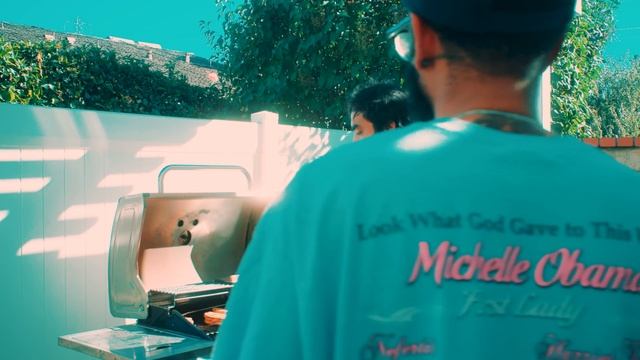 Eats With Meech: Chicken Parm Ft. Special Guest: Random Order and Wahlid Mohammad смотреть онлайн