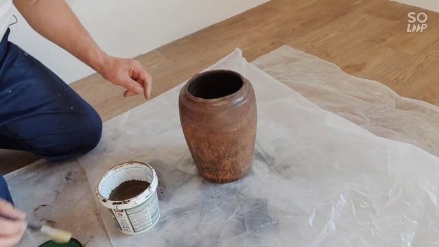 старый глиняный кувшин переделал в вазу для цветов смотреть онлайн