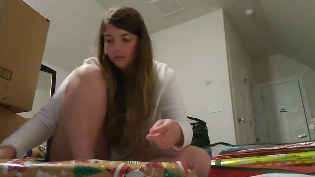Christmas Wrapping Triggers смотреть онлайн