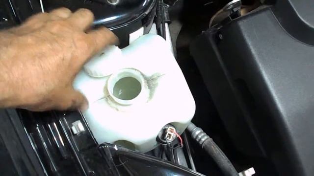 На Гранте = крышка бачка омывателя смотреть онлайн