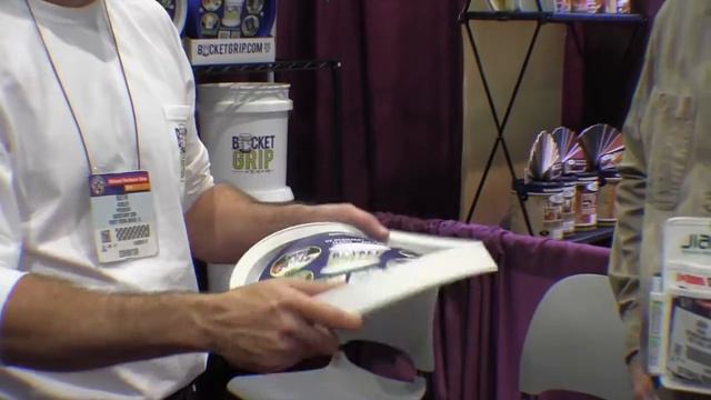 Bucket Grip System 5 Gallon Pale Holder: By John Young of the Weekend Handyman смотреть онлайн