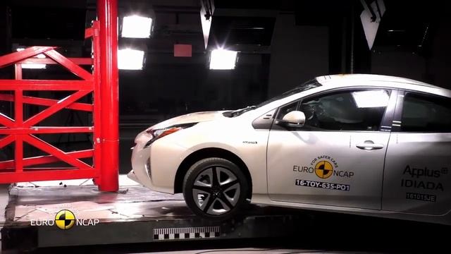 Краш-тест Prius 50 смотреть онлайн