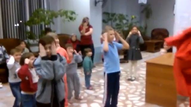 Штаб по работе с беженцами в г Старый Оскол организовали праздник рождество для 1 смотреть онлайн