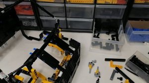 Лего техник самоделки:№40 ГАЗель 3302. Решётка радиатора, фары и капот. 10 часть.