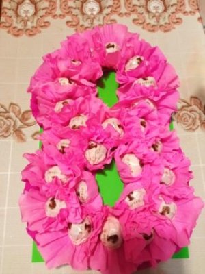 8 марта Подарок из конфет Мастер класс Своими руками.mp4