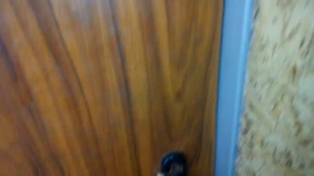 СЛОМАЛАСЬ ДВЕРЬ смотреть онлайн
