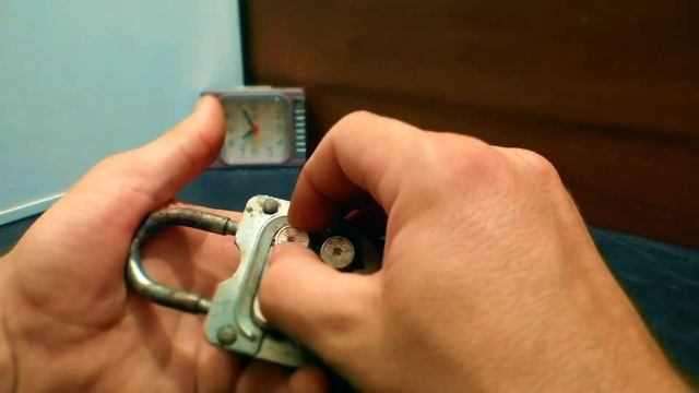 Как открыть кодовый замок? смотреть онлайн