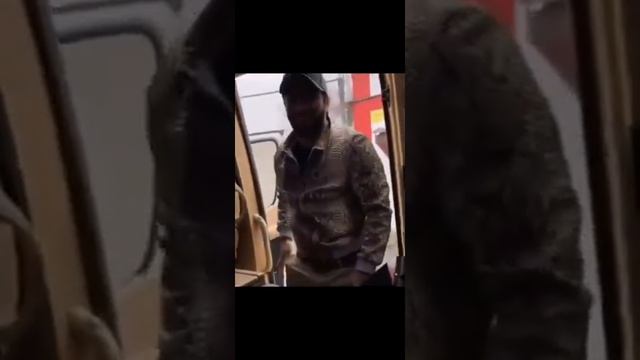 Оригинал "это че за анаконда иууу" смотреть онлайн