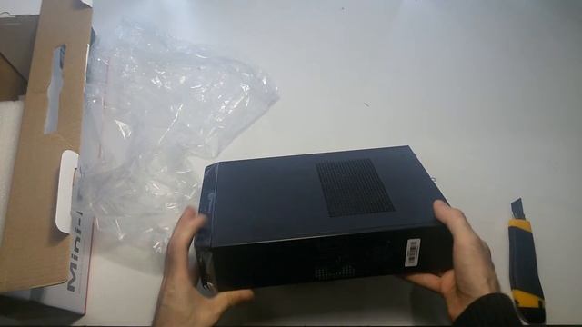 Корпус LinkWorld LC-820-01B черный 65W MiniITX 2xUSB2.0 Audio CardReader Ext