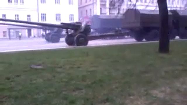 Проход техники во время Парада Победы.Екатеринбург-2014