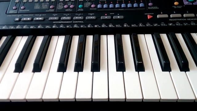 Синтезатор Yamaha PSR-510 смотреть онлайн