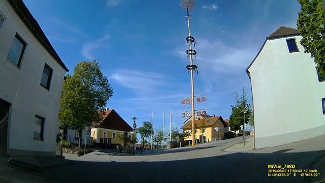 D: Markt Parkstein. Landkreis Neustadt an der Waldnaab. Rundfahrt durch die Ortsmitte. Juni 2019 смотреть онлайн