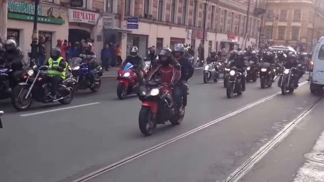 заезд байкеров на Невском проспекте 28.09.2013 смотреть онлайн