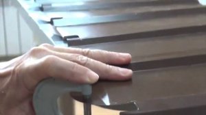 Как правильно выбрать профнастил для крыши и забора? Отличия профнастила толщиной 0,35 мм и 0,45 мм