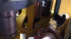 Доработка сверлильной стойки под фрезерные работы / фиксатор подъема за 10 мин.