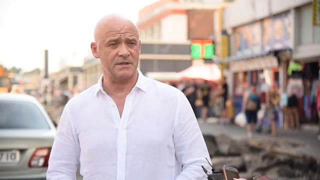 В Одесі проводиться благоустрій території навколо ринку "Привоз" смотреть онлайн