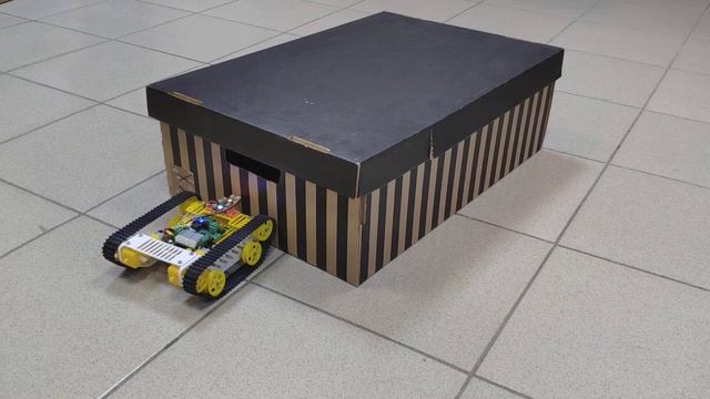 Демонстрация работы гусеничной платформы с модулем расширения для Nanopix с питанием от 2-х акб смотреть онлайн