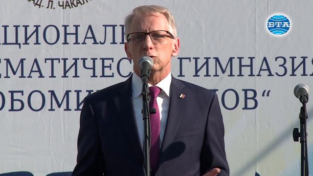 Вярвайте в себе си, вярвайте в учителите си, каза премиерът Николай Денков на първия учебен ден смотреть онлайн