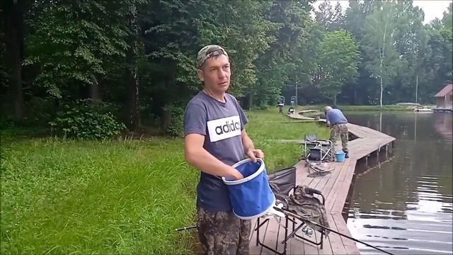 Карп клюет не смотря на слом погоды!!!Клевое Место Лосиный Остров смотреть онлайн