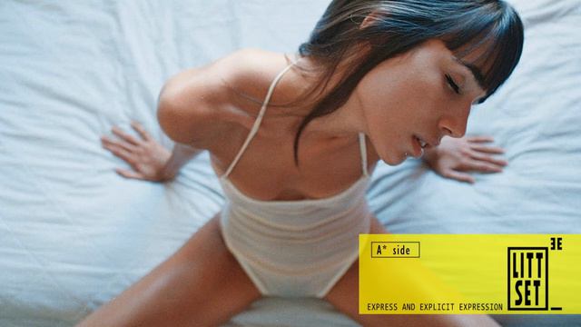 Charlotte Gainsbourg - 5:55 (Metronomy Remix)