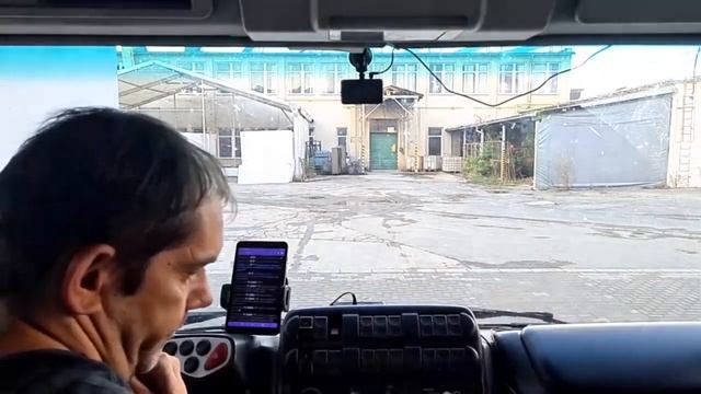 ХОДИТЕ ПО УЛИЦАМ смотреть онлайн