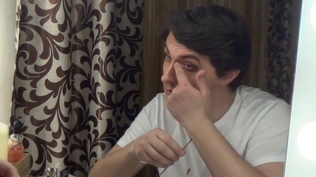 On theatrical makeup. We make age-related makeup. О театральном гриме. Делаем возрастной грим. смотреть онлайн