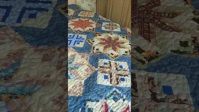 лоскутное стеганное одеяло Калейдоскоп комплект смотреть онлайн