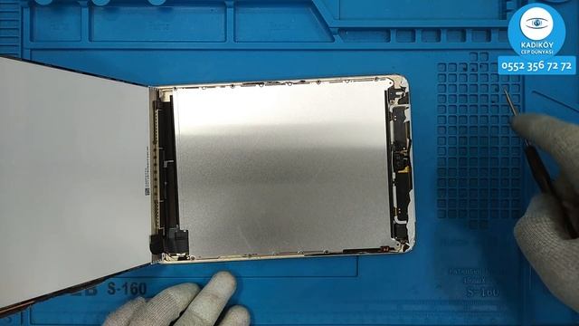 iPad Mini 3 A1600 Dokunmatik Ekran Camı Değişimi | iPad 3 Mini Tamiri смотреть онлайн
