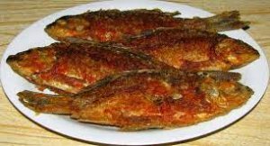 Как пожарить рыбу на сковороде.Как жарить рыбу на сковороде.mp4