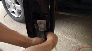 Как разобрать переднюю дверь Фольксваген таурег 2004 года.