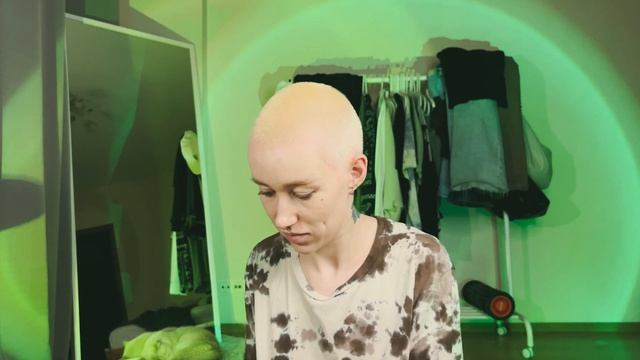 ПОБРИЛАСЬ НАЛЫСО. ТРЕШ САЛОН. ПОРЧУ ВОЛОСЫ ОНЛАЙН смотреть онлайн