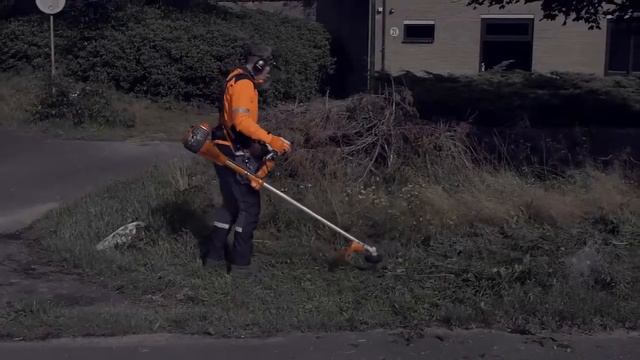 Установка и снятие бензокосы триммера Husqvarna с оснастки