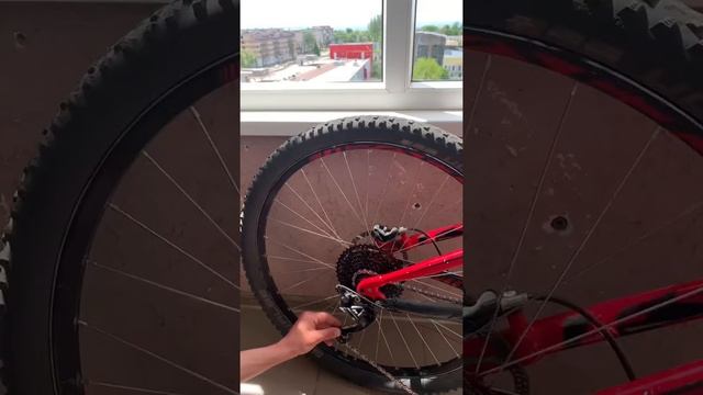 Замена велосипедной цепи. Быстро. Сжато. Без воды.