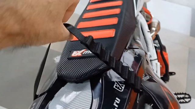 Мотоцикл CB 300F