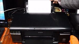 Чистка ролика подачи бумаги на принтере Epson