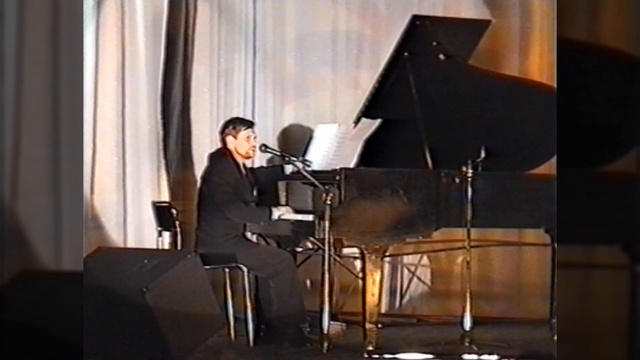 Друзьям /с концерта 2003 г./ смотреть онлайн