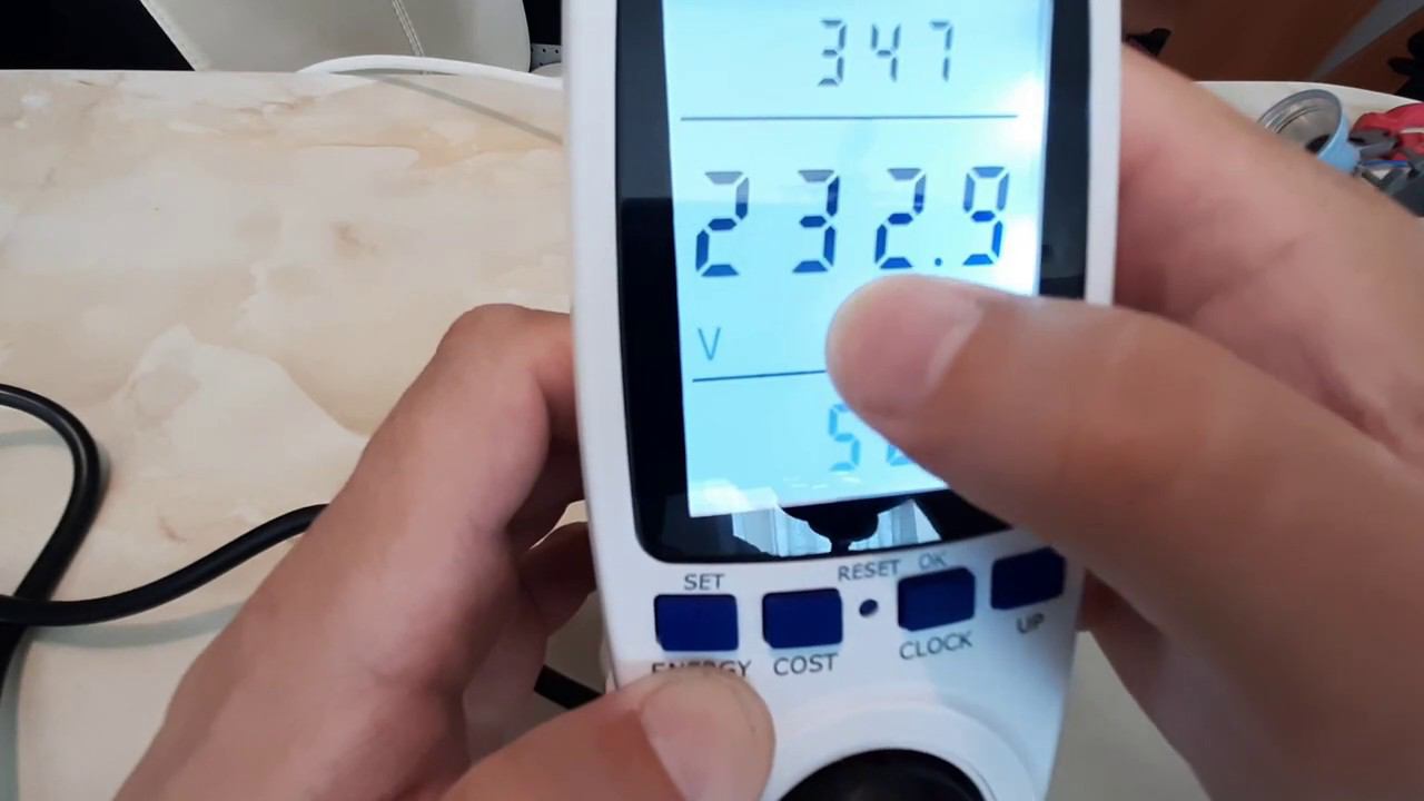 FR штекер цифровой счетчик энергии. Ваттметр анализатор энергии. смотреть онлайн