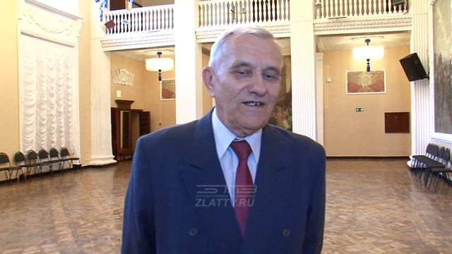 В Златоусте торжественно поздравили педагогов с профессиональным праздником - Днем учителя смотреть онлайн