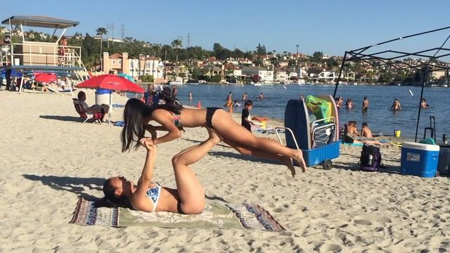 COUPLES YOGA CHALLENGE смотреть онлайн