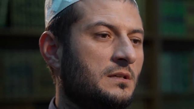 Что делать когда слышишь Азан ? | Мухаммад Урминский смотреть онлайн