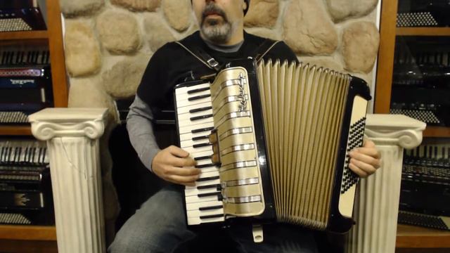 2380 - Black Hohner Concerto II Piano Accordion 34 72 LM $795 смотреть онлайн