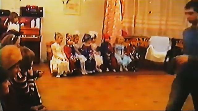 103 Детский Садик Новый Год для детей 2008 или 09 смотреть онлайн