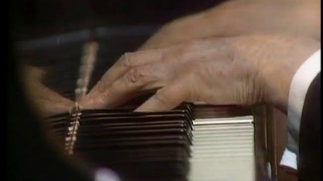 Horowitz plays Rachmaninoff Polka de W.R. смотреть онлайн